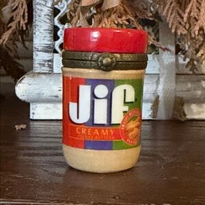Jif Creamy Peanut Butter - Red and Cream